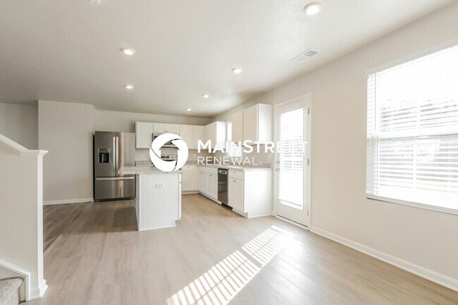 Building Photo - 4 Bedroom Pet-Friendly Home in CAMBY, IN w...