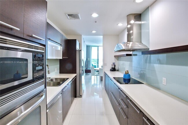 Foto del edificio - 7928 East Dr