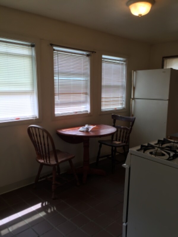 147 W Winspear Ave, Buffalo, NY 14214 Room for Rent in Buffalo, NY