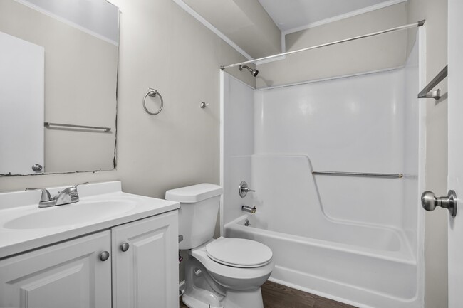 Building Photo - 1517 Old Salisbury Rd