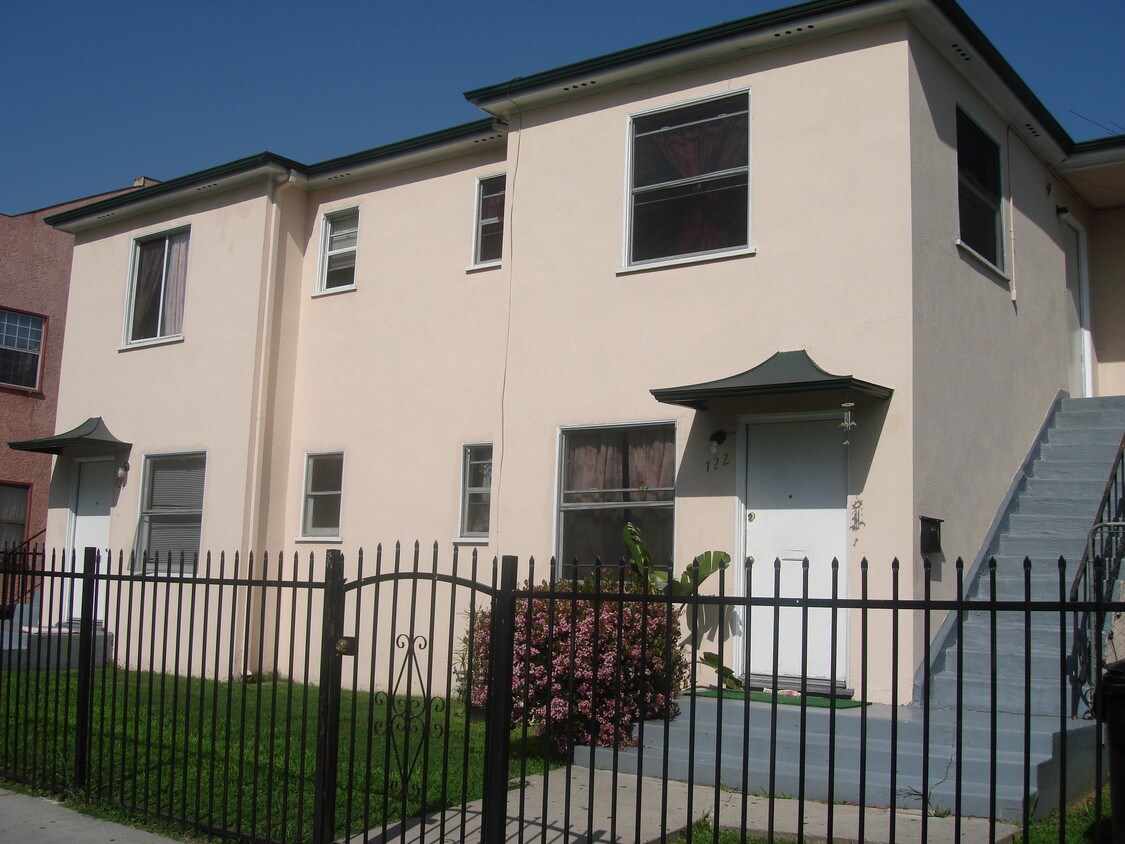 Foto del edificio - 722 N St Andrews Pl
