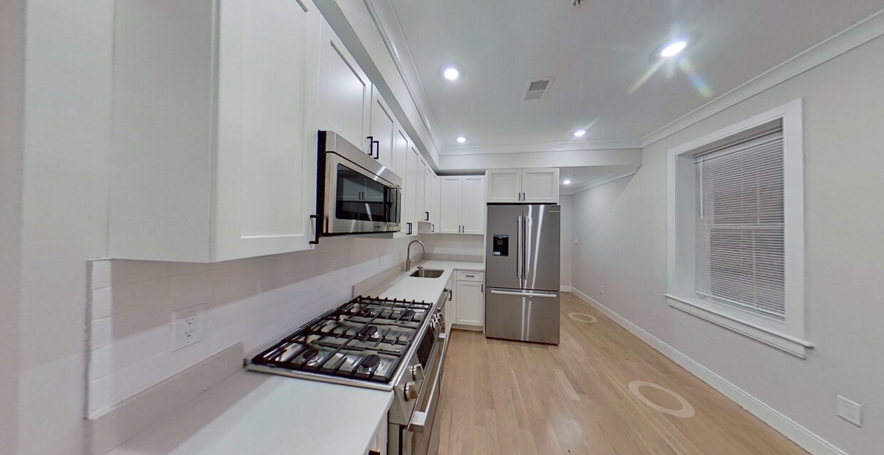 Foto principal - 47 Englewood Ave