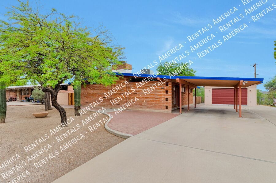 Primary Photo - 7002 E Kirkland Dr