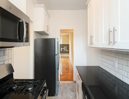 Foto del edificio - 83-09 35th Ave
