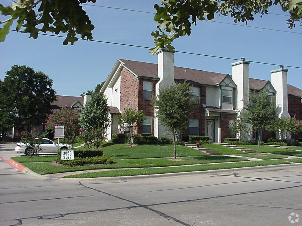 Evergreen Condominiums Apartments Irving, TX