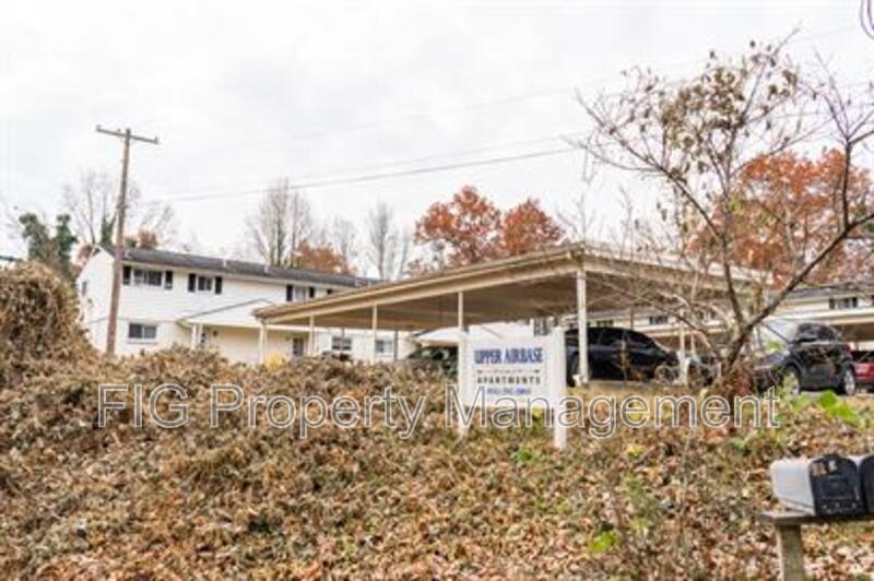 Foto principal - 127 Upper Airbase Ln