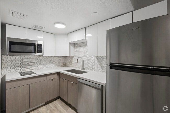 Interior Photo - Sunrise on 35th