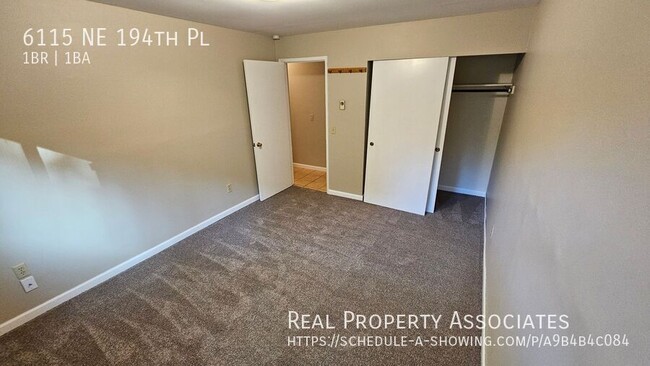 Building Photo - Quiet Apartment in Kenmore *Covered Parkin...