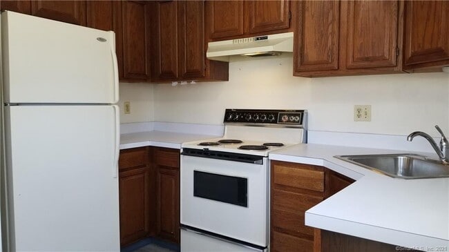 Building Photo - 420 Lady Bug Ln