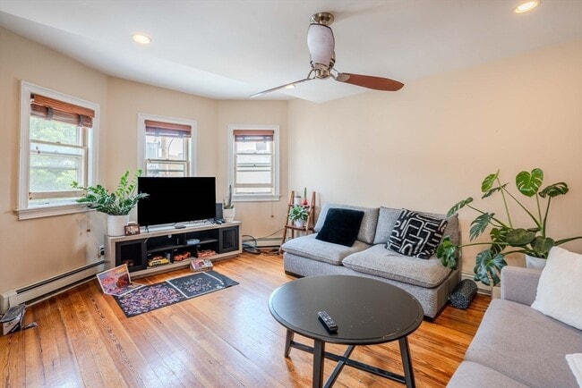 Foto del edificio - 11 Acadia St