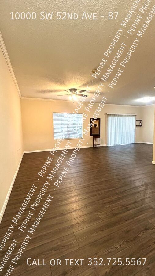 Foto del edificio - 10000 SW 52nd Ave