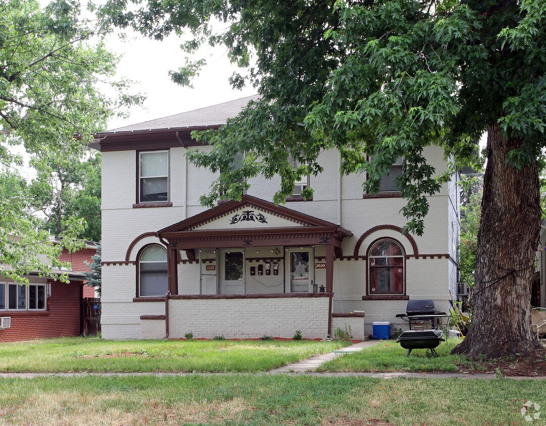 Primary Photo - 2018 S Columbine St