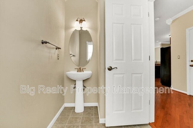 Building Photo - 3928 Palmer Ct