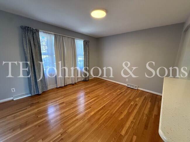 Foto del edificio - 3826 Barkwood Dr