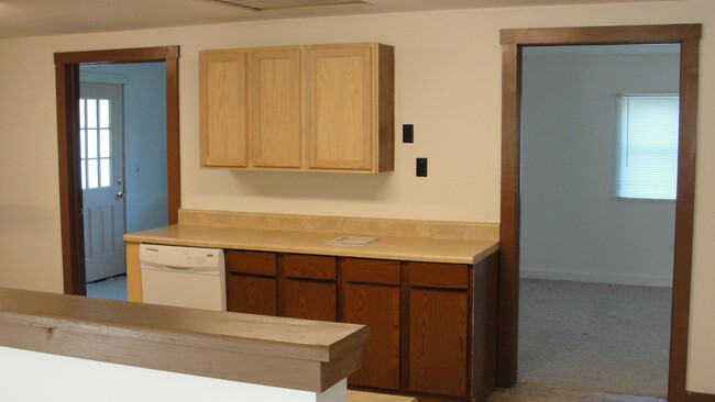 Building Photo - 4759 Doe Hill Rd