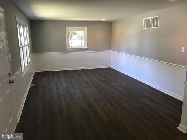 Building Photo - 1017 Winder Dr