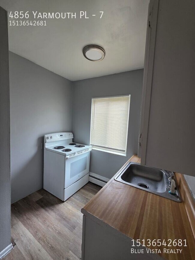 Foto del edificio - 4856 Yarmouth Pl