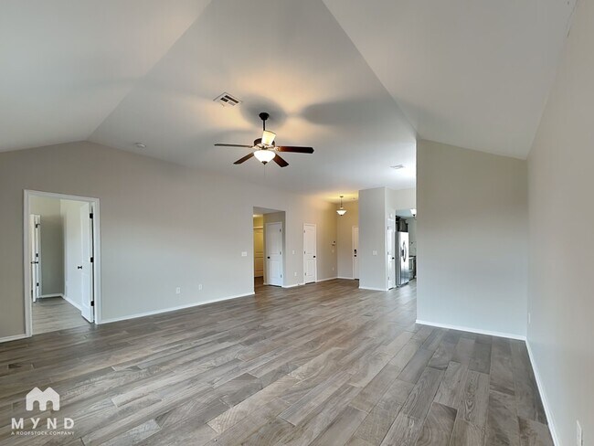 Foto del edificio - 3048 NW 182nd St
