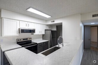 2 BR, 1 BA - 908SF - The June