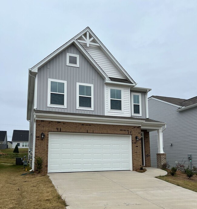 Foto del edificio - Coming Soon - Beautiful 3 bedroom 2.5 bath Home in Roebuck!