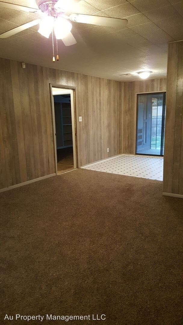 Building Photo - 4 br, 1 bath House - 2412 REDWOOD