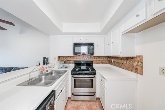 Building Photo - 7658 Cerritos Ave