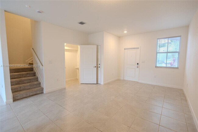 Foto del edificio - 12581 NW 23rd Pl