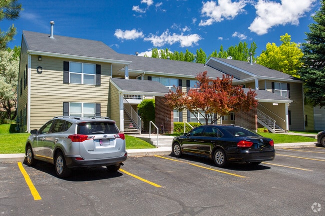 Building Photo - Parkway Apartments - Elko