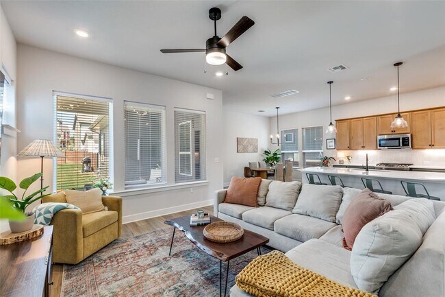 Foto del edificio - 5808 Rangeland Rd