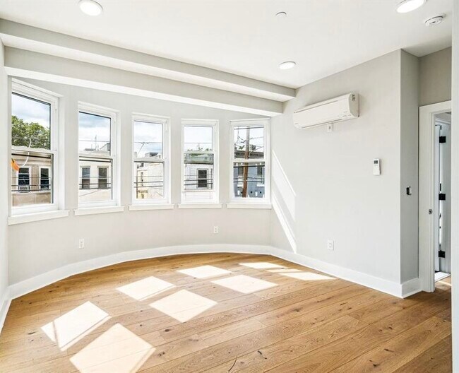 Dormitorio - 2356 Gerritt St