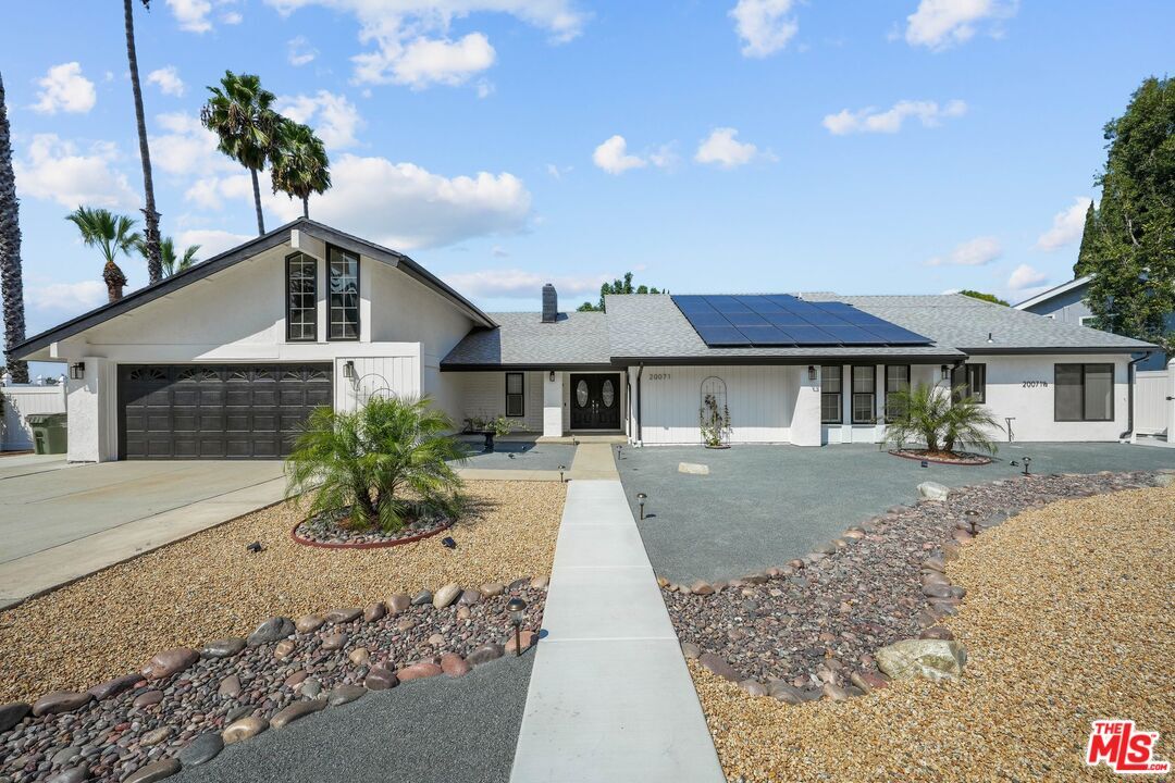 Primary Photo - 20071 Emerald Meadow Dr