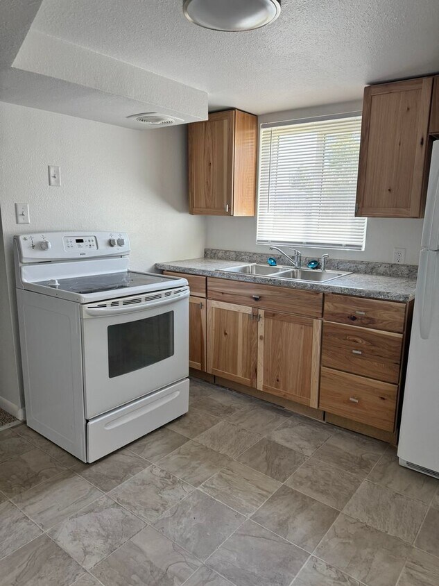 Foto principal - 2217 E 19th St