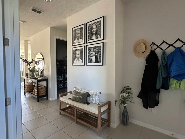 Foto del edificio - 10843 Rolling Moss Rd