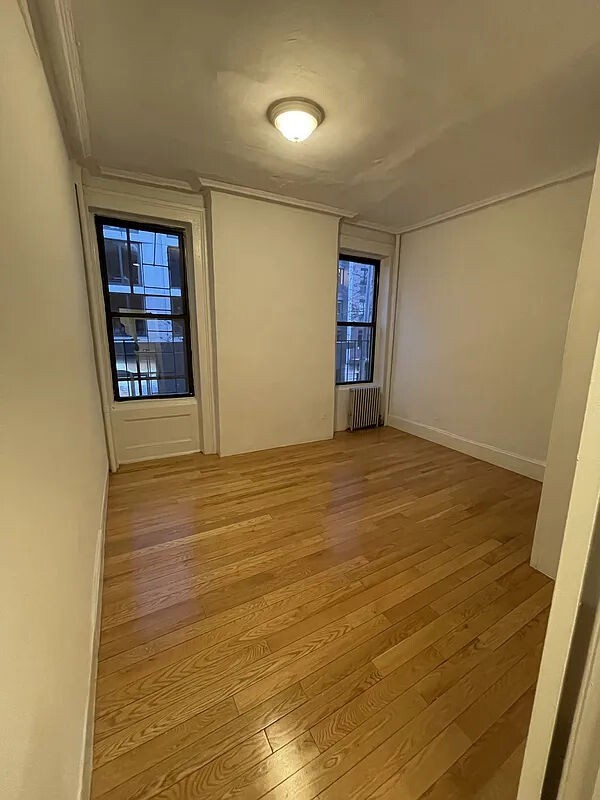 Foto principal - 503 W 45th St