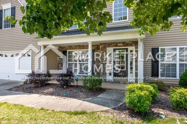 Building Photo - 102 Berwick Ct