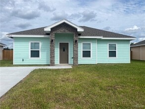 Building Photo - 2913 Maria Dr