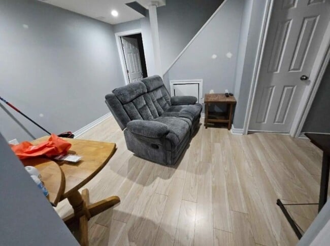 Building Photo - 72 Shady Pine Cir