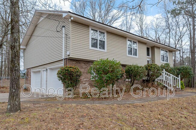 Foto del edificio - 414 Woodbrier Ln