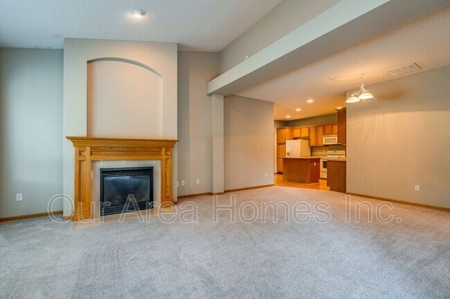 Foto del edificio - 12029 Vermillion St NE