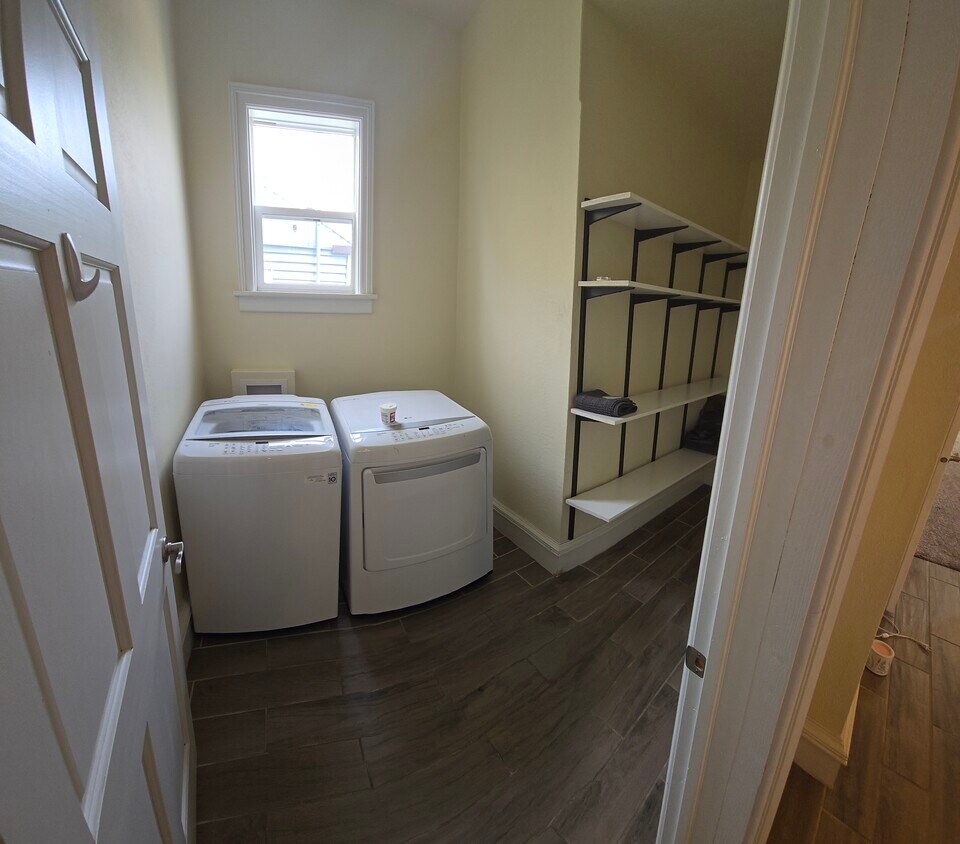 Laundry - 1334 Merryman St