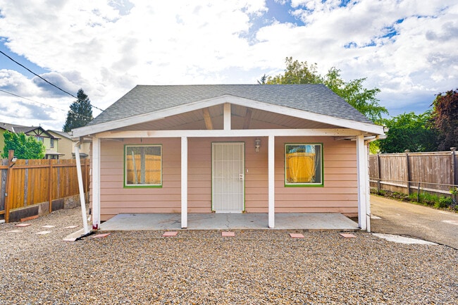 Front Yard - 2919 SE 90th Pl