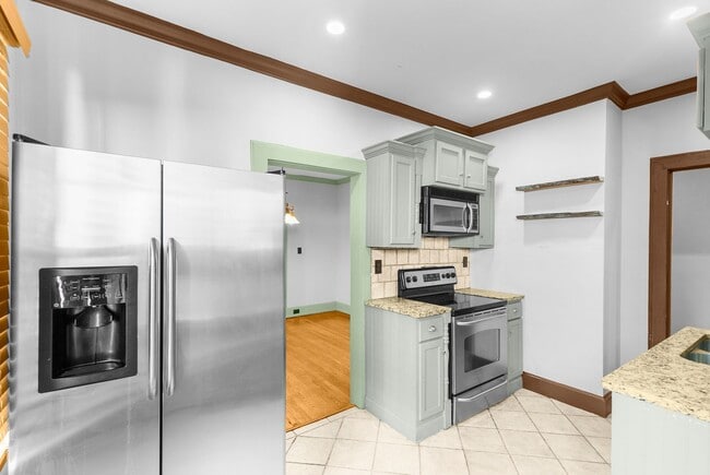 Interior Photo - Burlington Flats