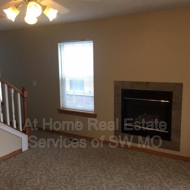 Foto del edificio - 3033 N Fremont Ave