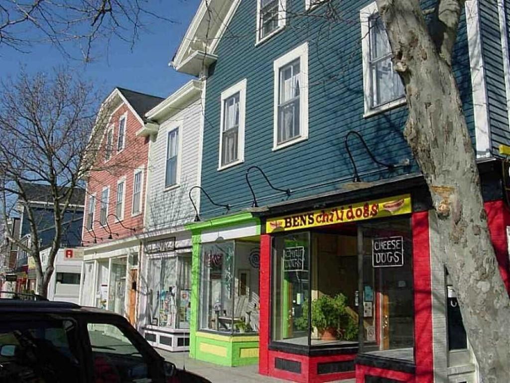 Primary Photo - 160 Broadway St