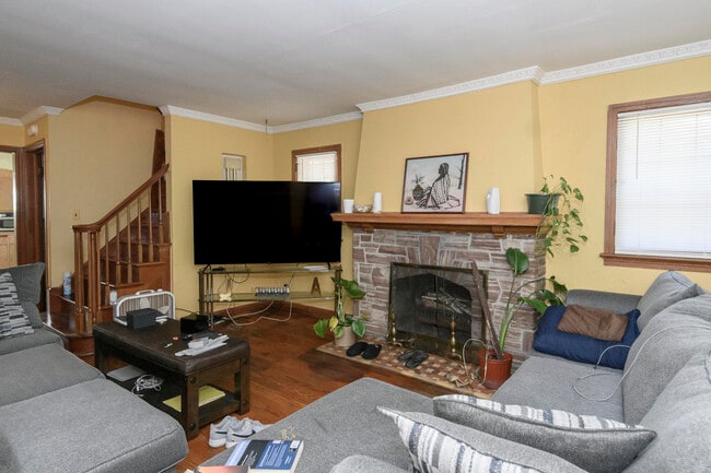 Foto del edificio - 3940 N 64th St