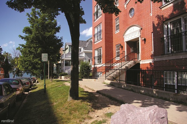 Building Photo - 613 N Frances St