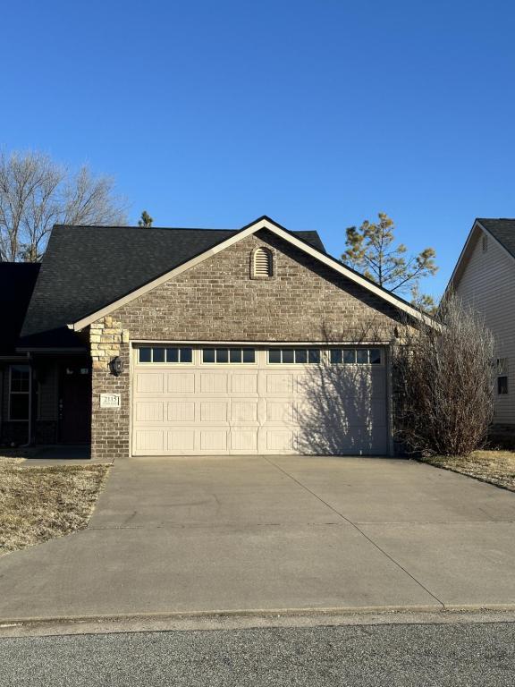 Foto principal - 2115 E 32nd Ct
