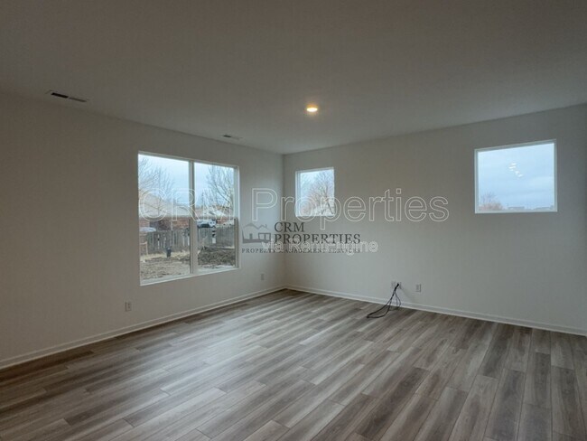 Foto del edificio - 809 Oyster Bay Dr