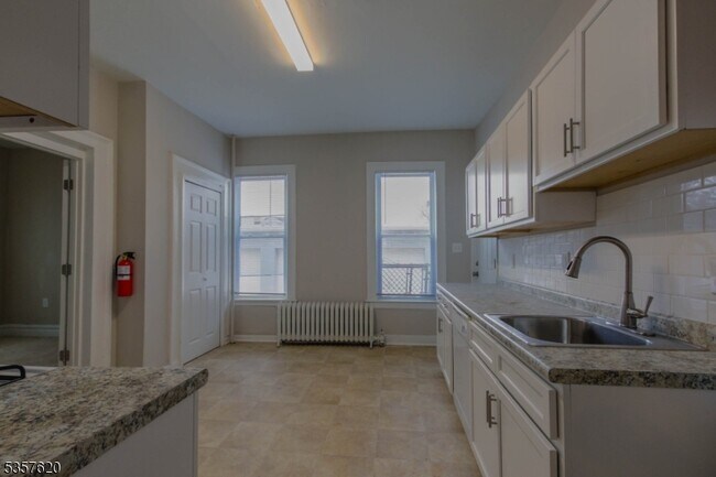 Foto del edificio - 257 S 8th St