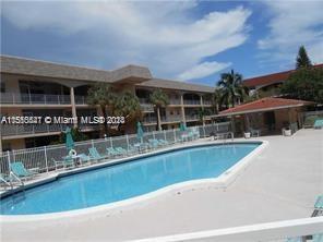 Foto principal - 541 Blue Heron Dr